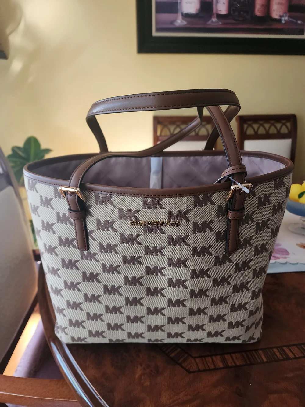 ✨ Michael Kors NWT Bag & Makeup Bundle ✨